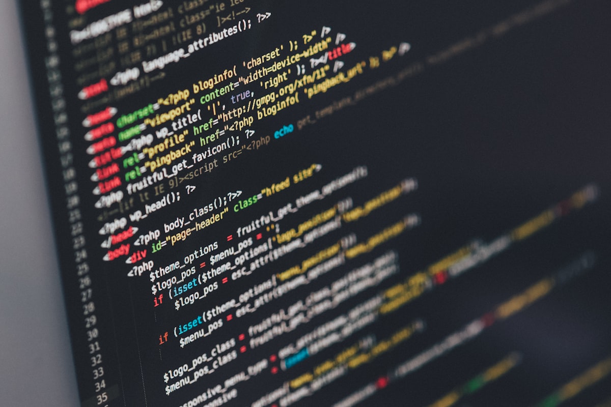 Intégration ERP & connecteurs API sur-mesure : en finir avec les silos de données